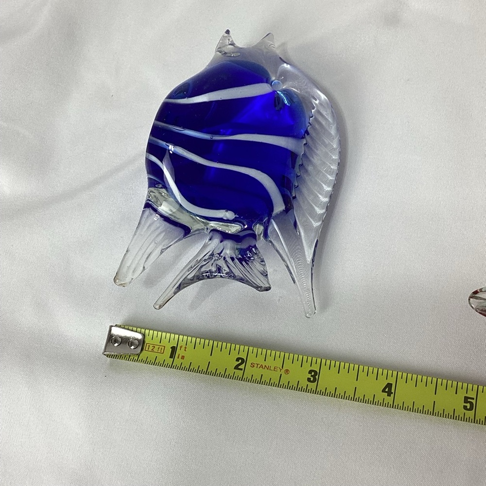 Glass Fish Figurines in Red and Blue Art Glass Fish Paperweights Decor - Picture 13 of 15